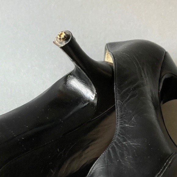 CHANEL CC Logo High Heels Leather Black Pumps - Picture 14 of 16